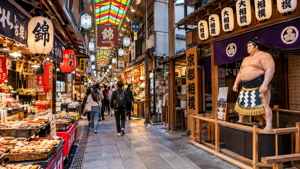 Nishiki Market
